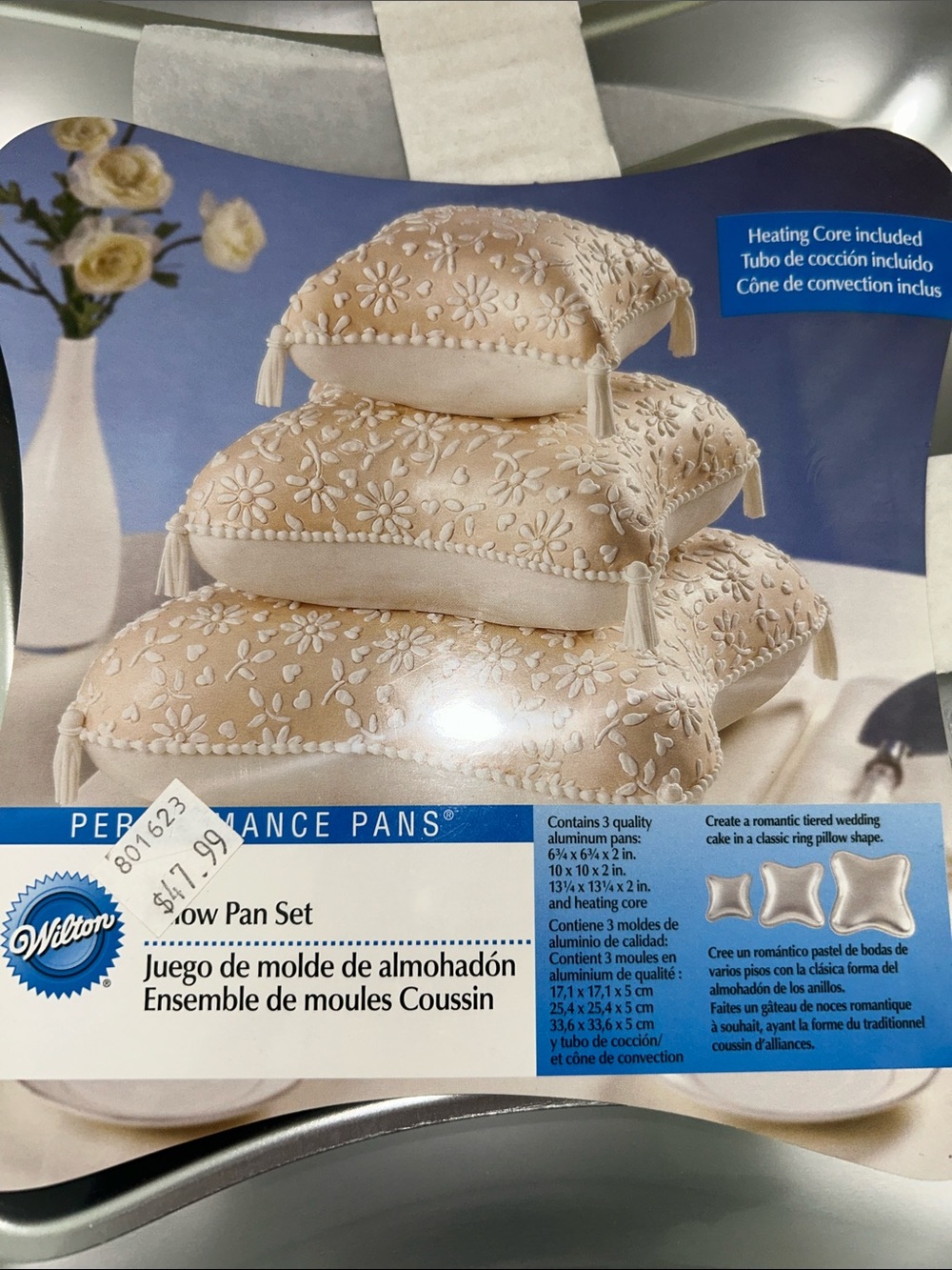 Wilton Silver Nested Star-Shaped Cake Pan Set - Picture 3 of 4